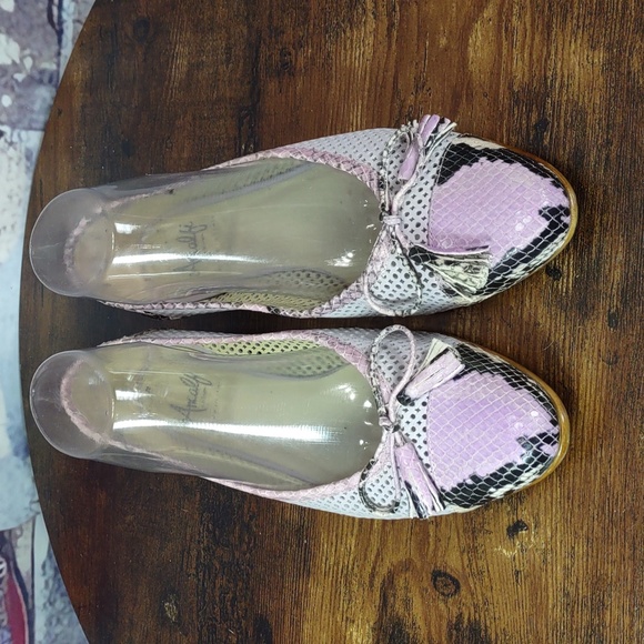 Amalfi "Oslo" Leather Ballet Flats - Picture 2 of 11